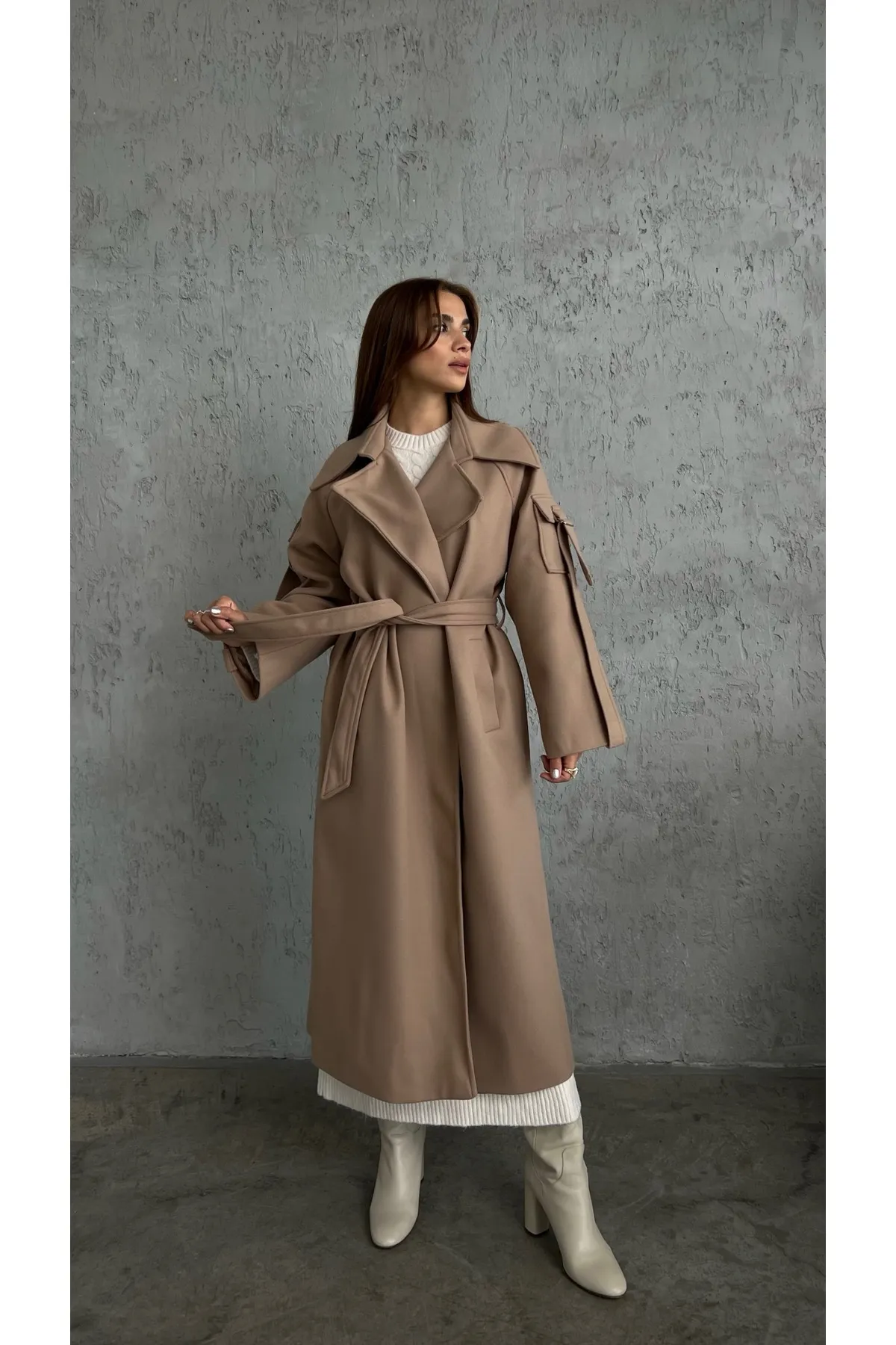 Laluvia  Hellbrauner Premium-Mantel mit Ärmeln und Taschendetail