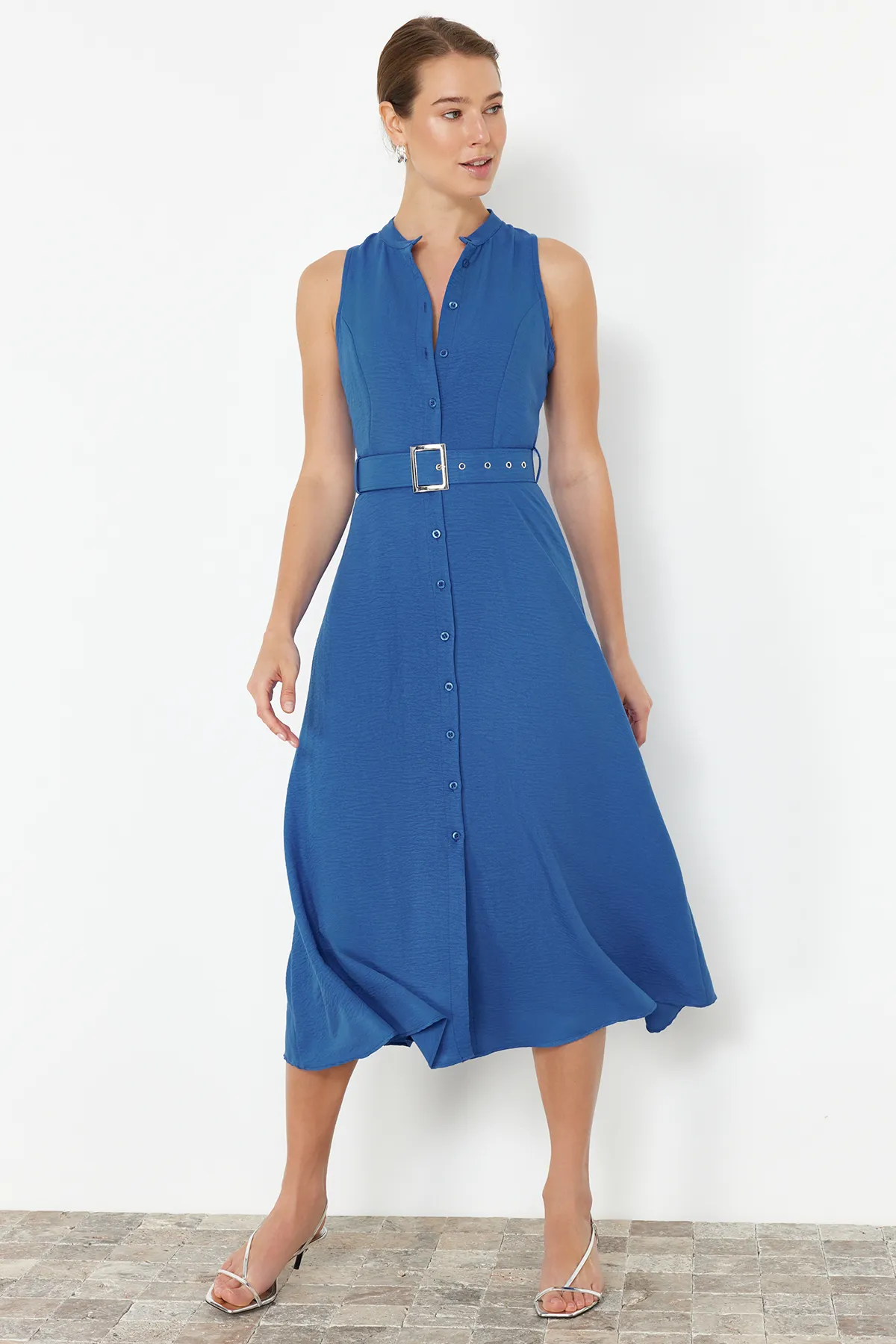 Trendyol Collection  Saks Gewebtes Maxikleid TWOSS23EL01628