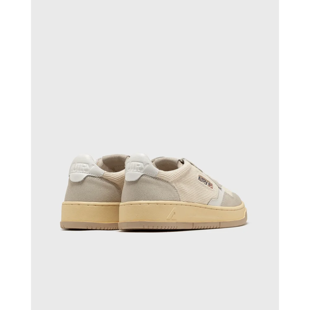 Autry Medalist W WMNS Low AULWCC02 / weiss