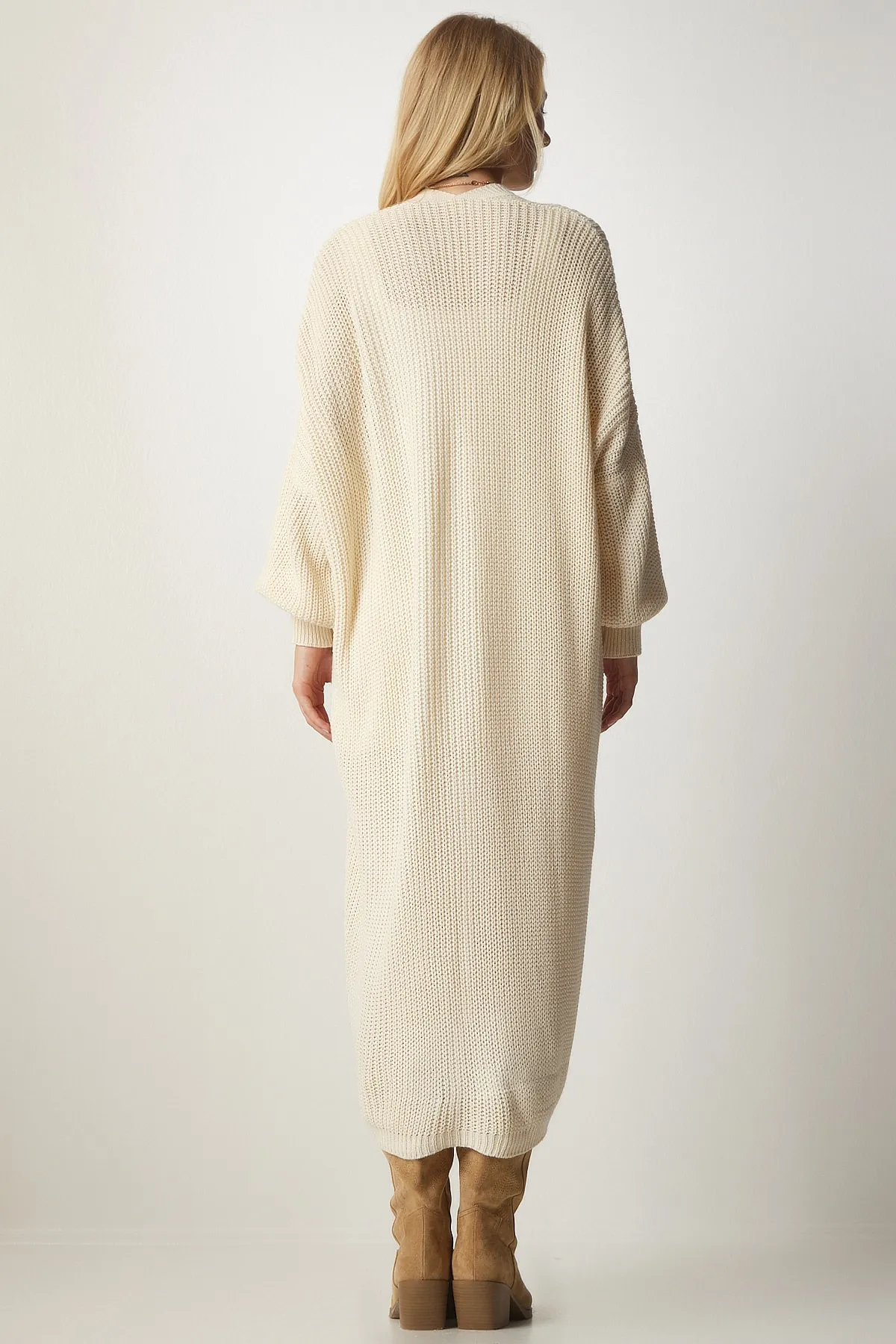 Happiness İstanbul  Cremefarbene Strickjacke mit langer Tasche für Damen MX00106