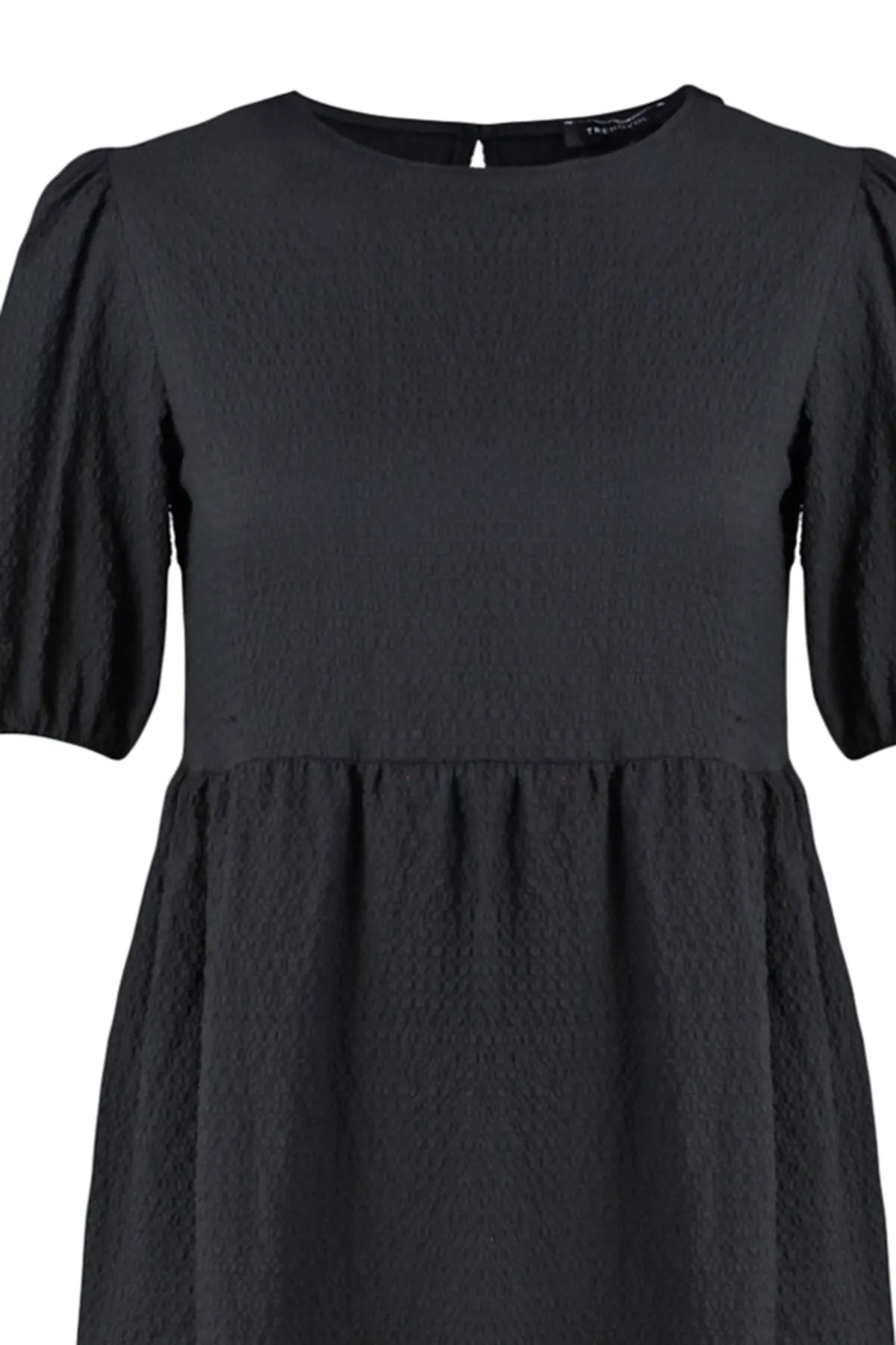 Trendyol Collection  Schwarzes, weit geschnittenes Midikleid mit gewebtem Volant TWOSS22EL1259