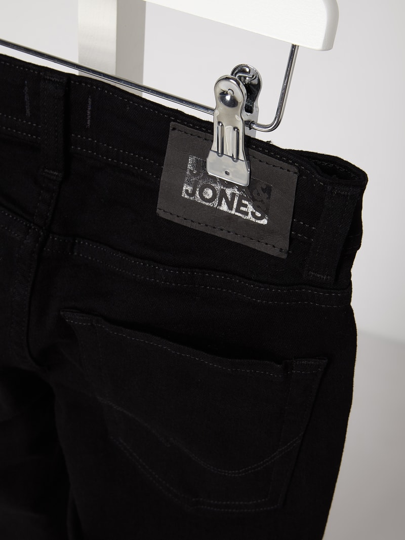 Coloured Skinny Fit Jeans in schwarz