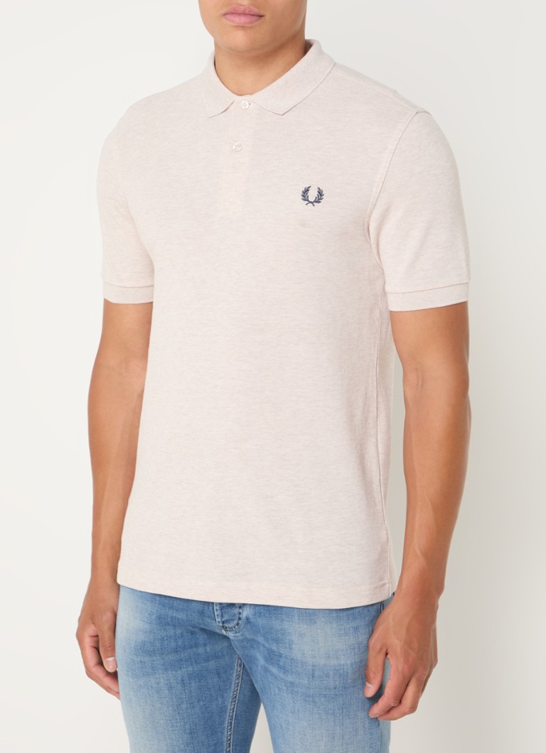 Fred Perry Polohemd in regulärer Passform aus Piqué-Baumwolle mit Logostickerei.