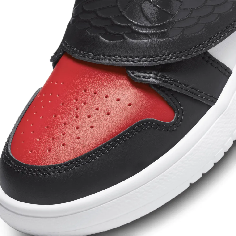 NIKE JORDAN Sky Jordan 1 BQ7197-016 / schwarz