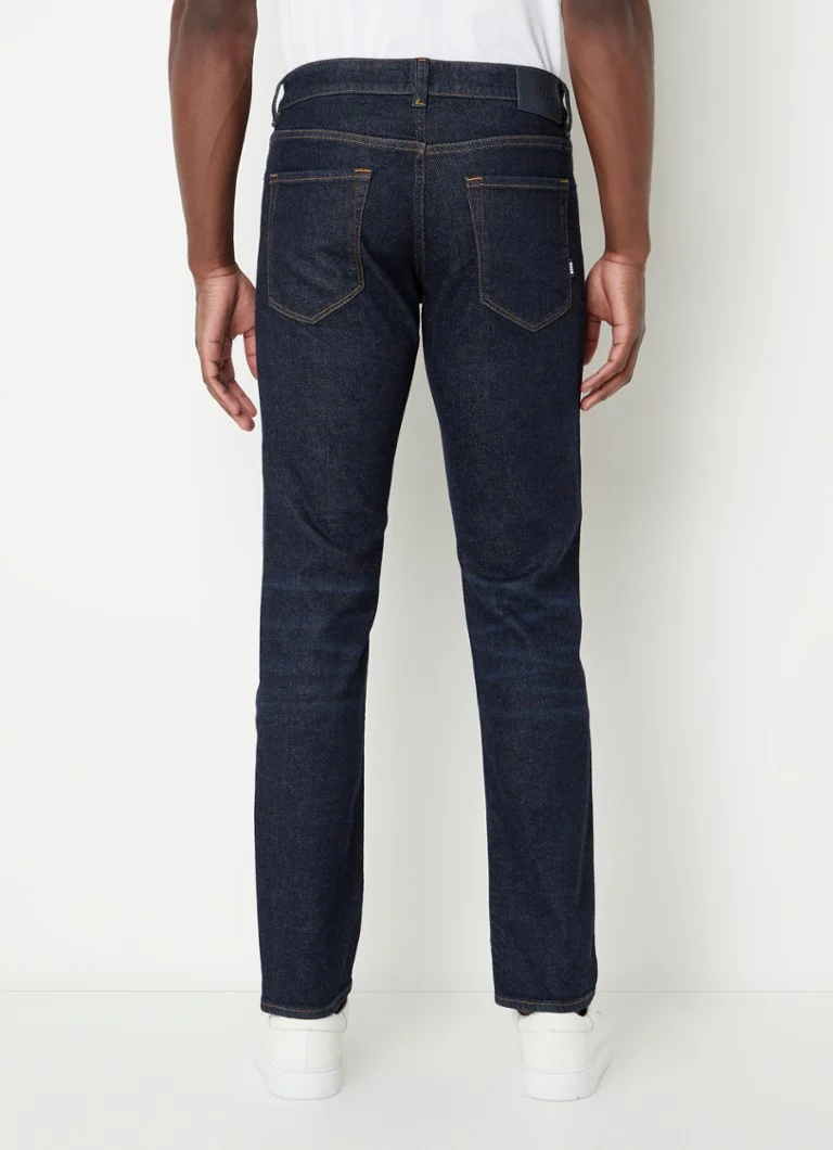 HUGO BOSS Maine3 10242381 02 420