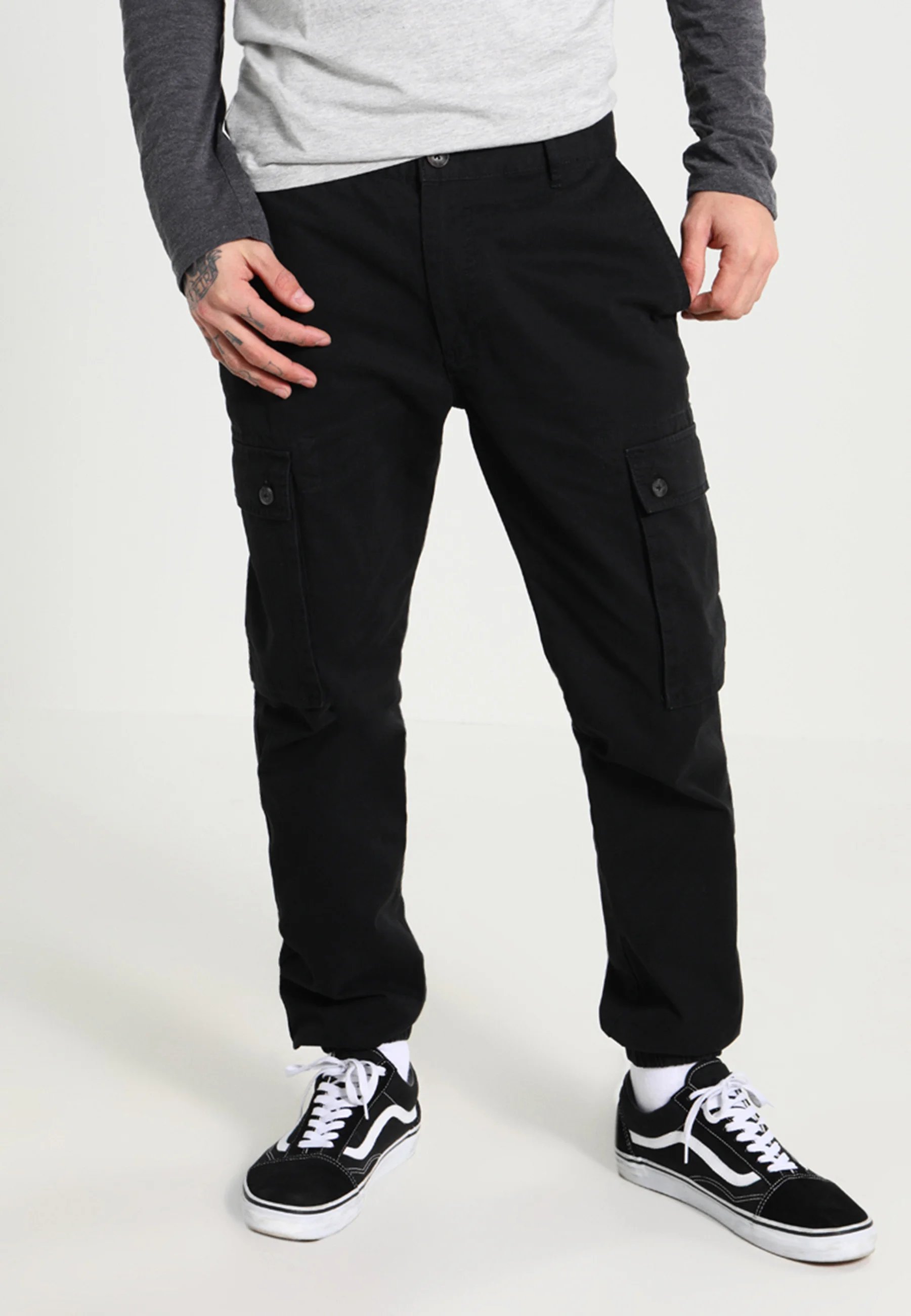 Pantalones cargo Pier One