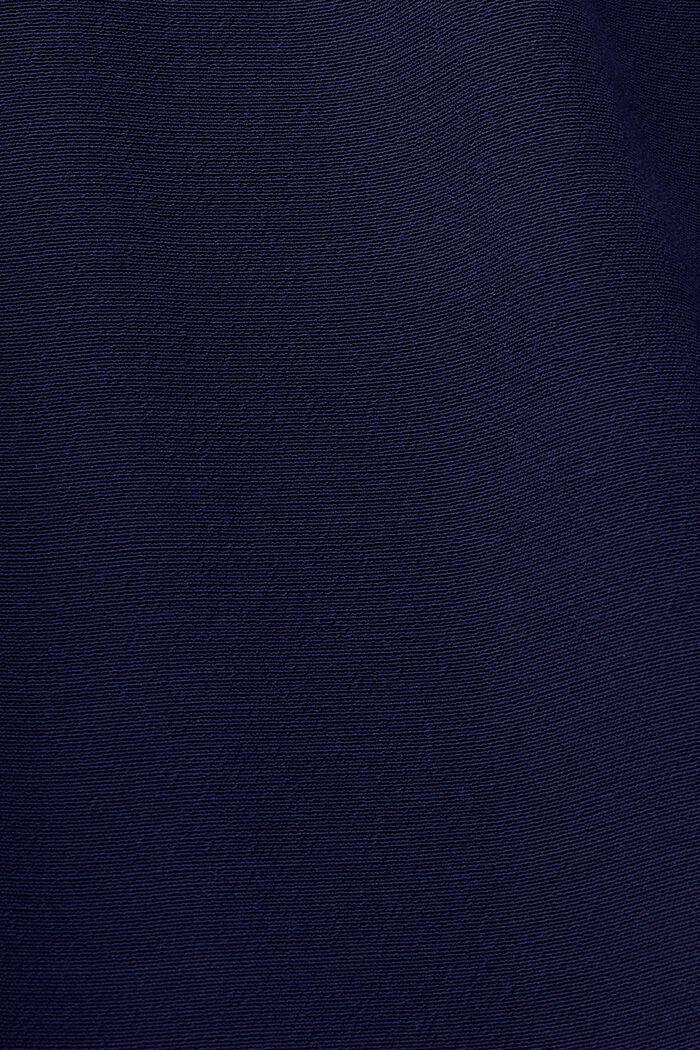 A-Linien-Kleid mit gesmokter Taille