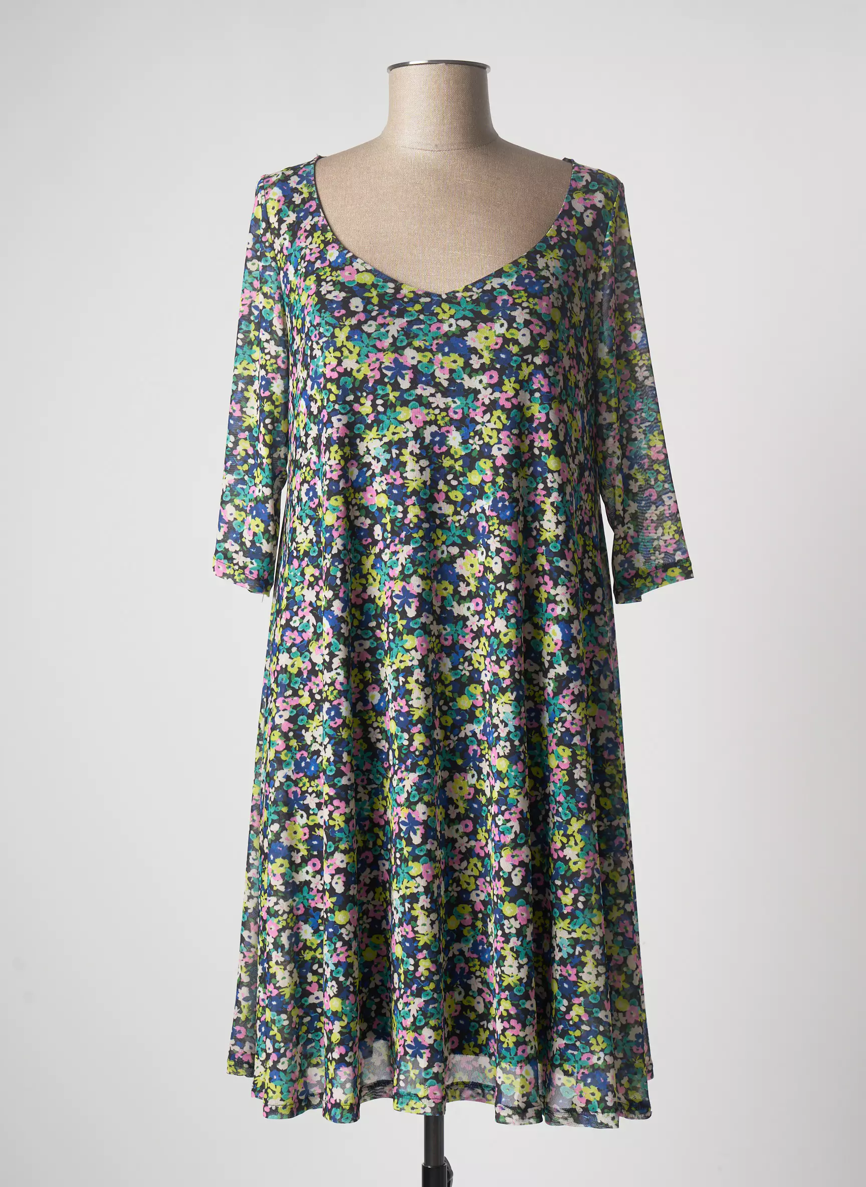 An Ii Vito Robes Mi Longues Femme couleur noir