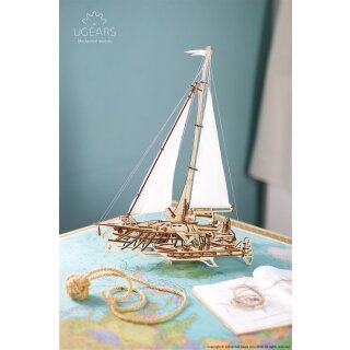 Trimaran Merihobus