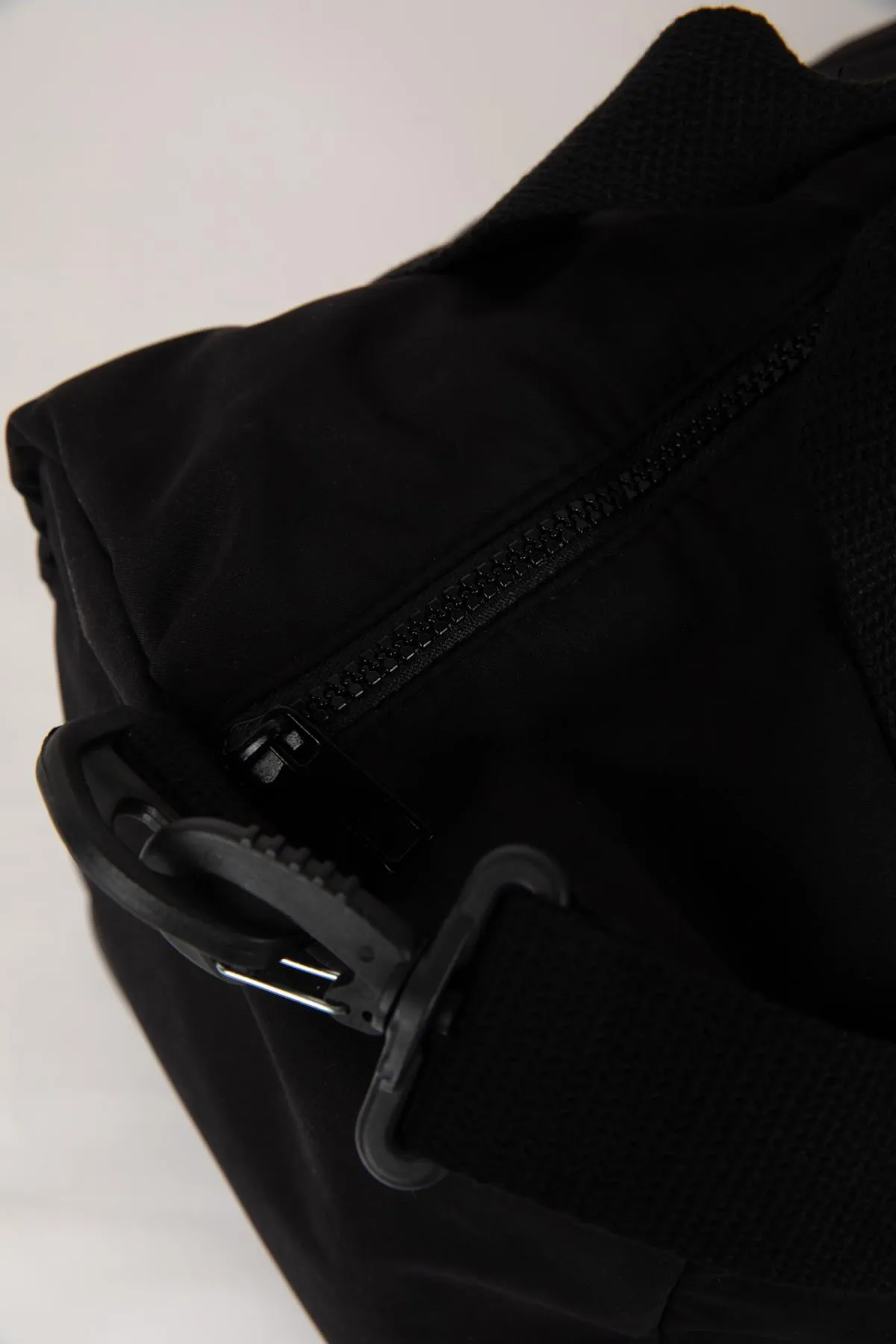 DeFacto  Sport- und Reisetasche Damen - B7069axns