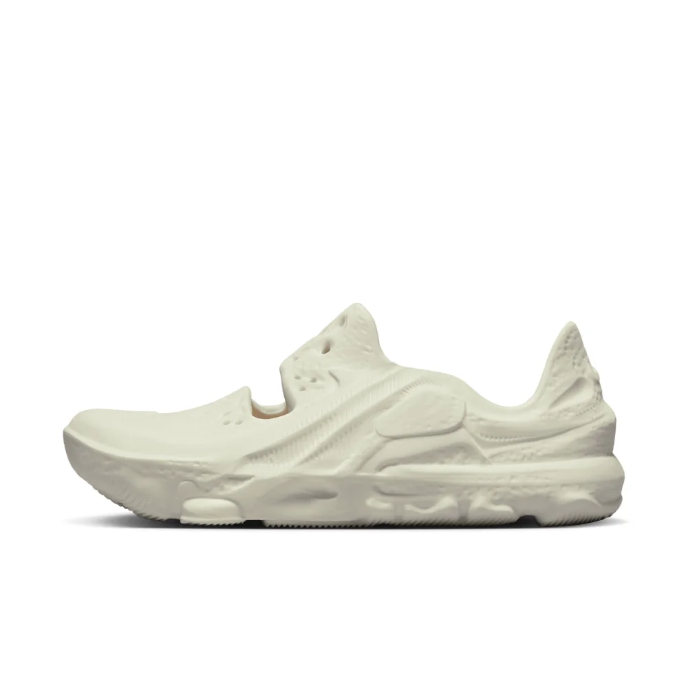 Nike ISPA Universal DM0886-100 / weiss