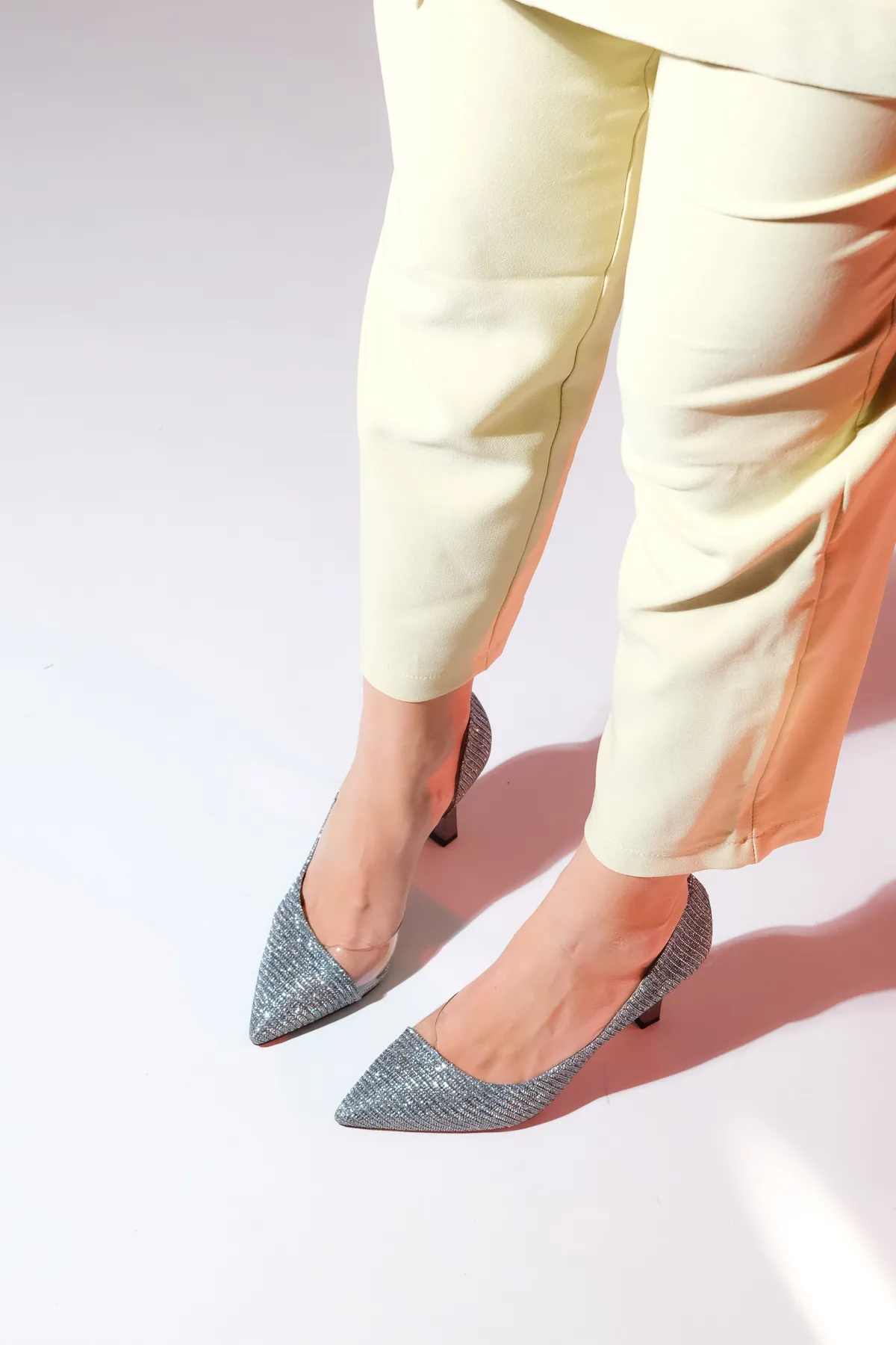 LuviShoes  653 Platin-Silber-Damenschuhe mit Absatz