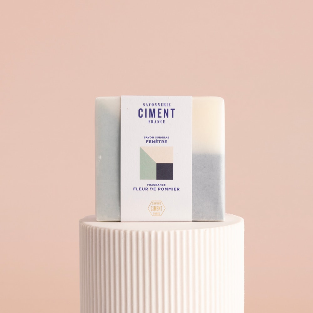 ciment FENÊTRE Savon surgras corps motif Fenêtre - Fragrance Fleur pommier Savon solide 100g