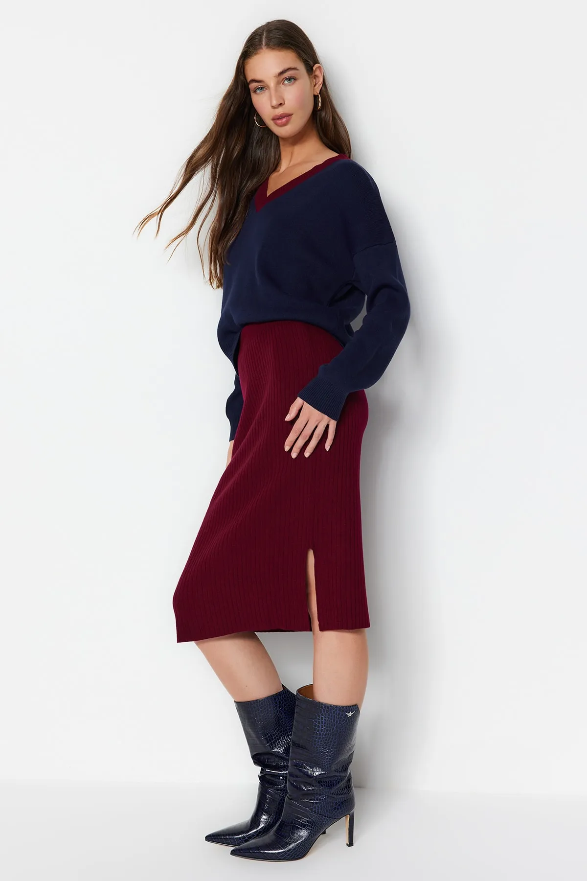 Trendyol Collection  Marineblaues Strickoberteil und -unterteil im weiten Schnitt TWOAW24AU00011