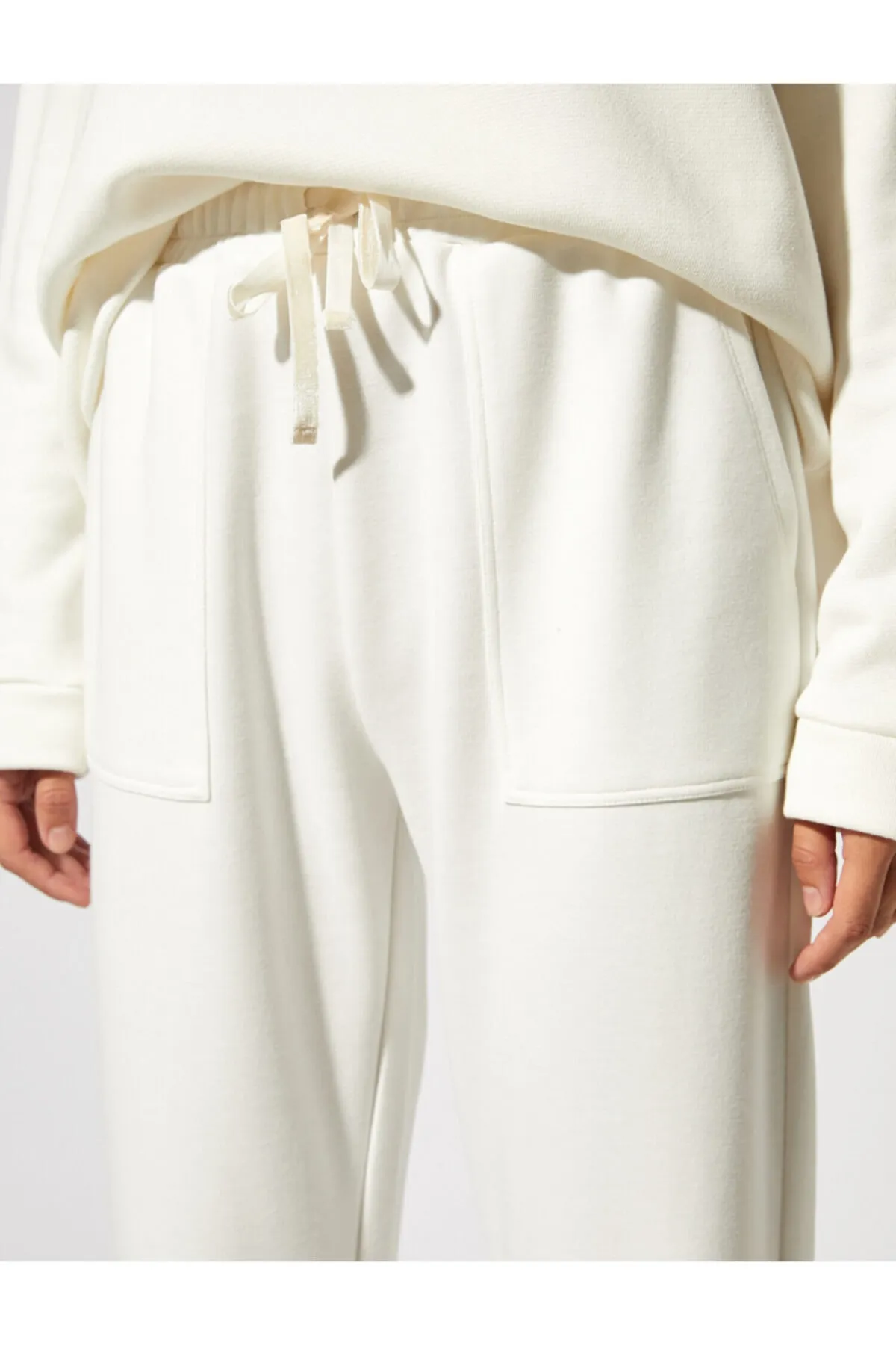 Koton  Jogginghose mit hoher Taille