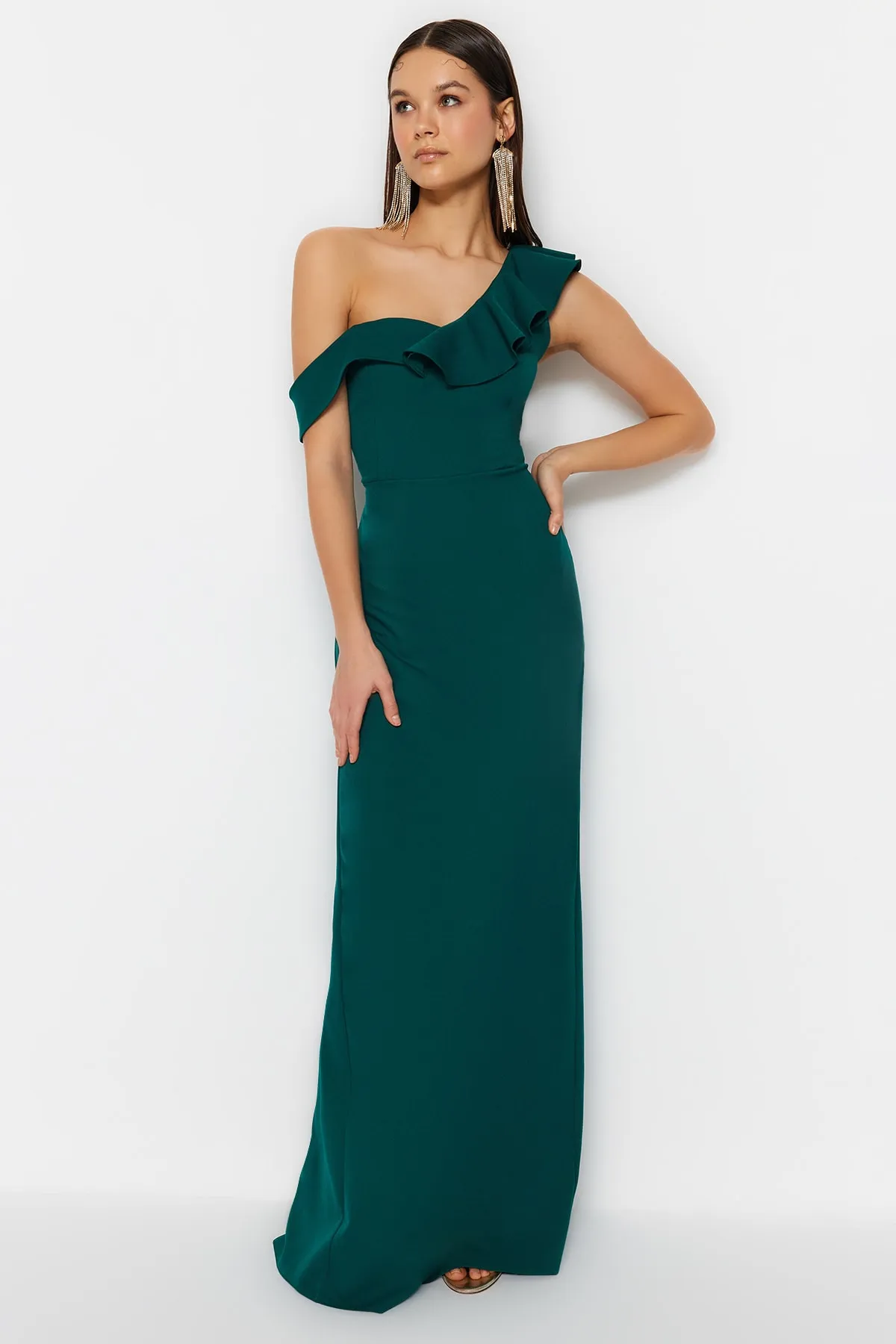 Trendyol Collection  Smaragdgrünes langes Abendkleid mit Kragendetail TPRSS23AE00094
