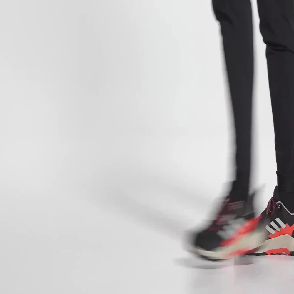 adidas AX4 IF4867 / schwarz