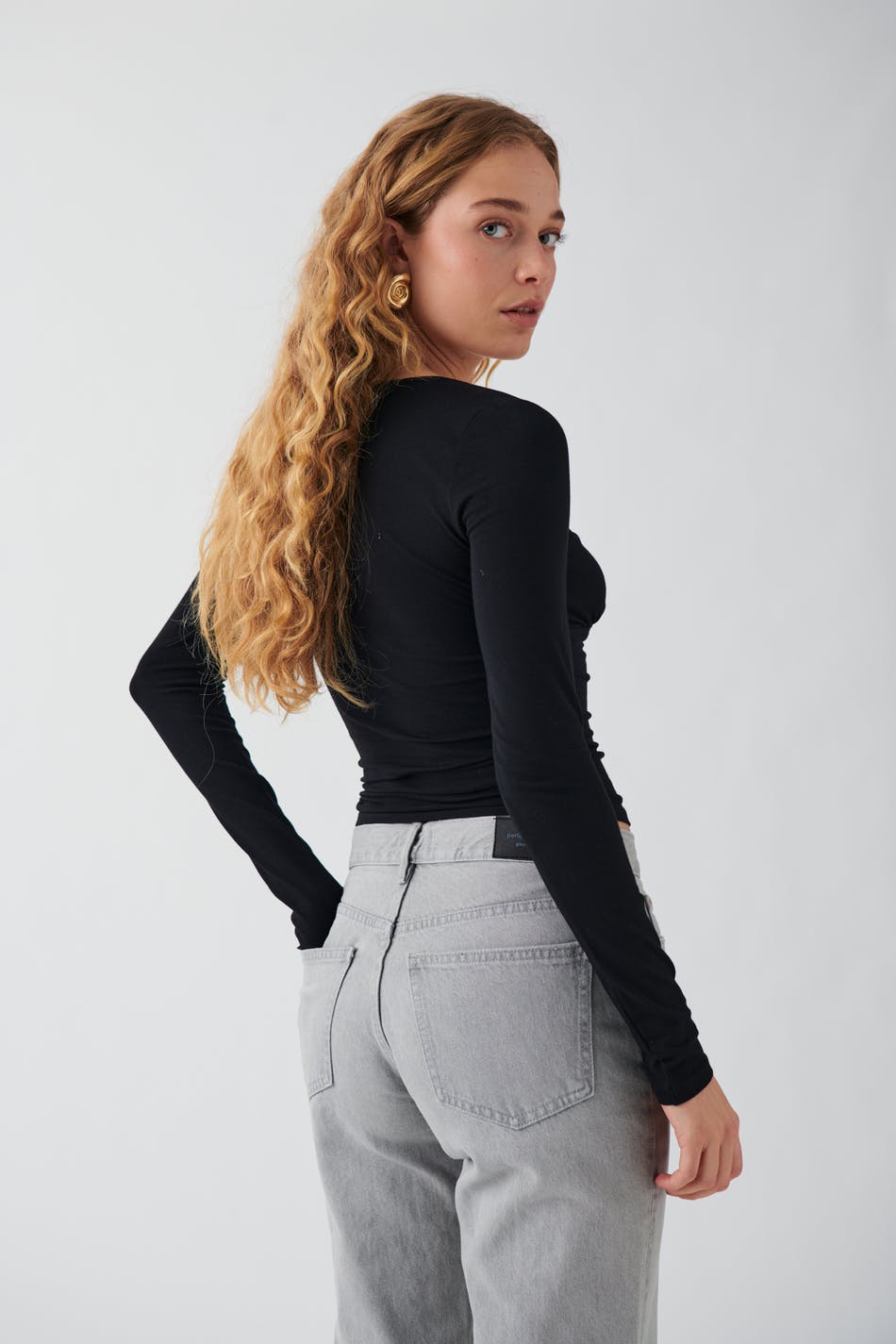 Tie top