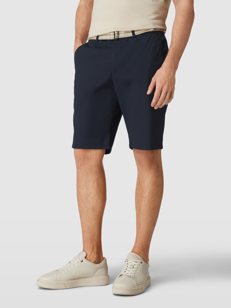 Bermudas mit Stoffgürtel in marineblau