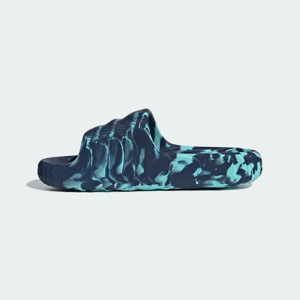 adidas Adilette 22 IE5645 / blau