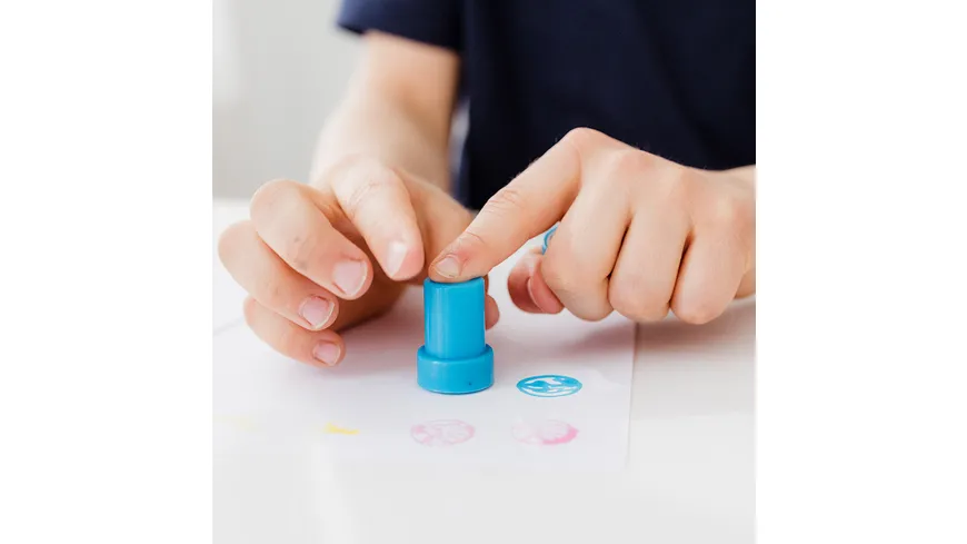 TM ESSENTIALS - DINO SELBSTFÄRBE STEMPEL