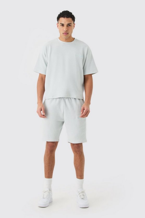 Kastiges Oversize T-Shirt und Shorts