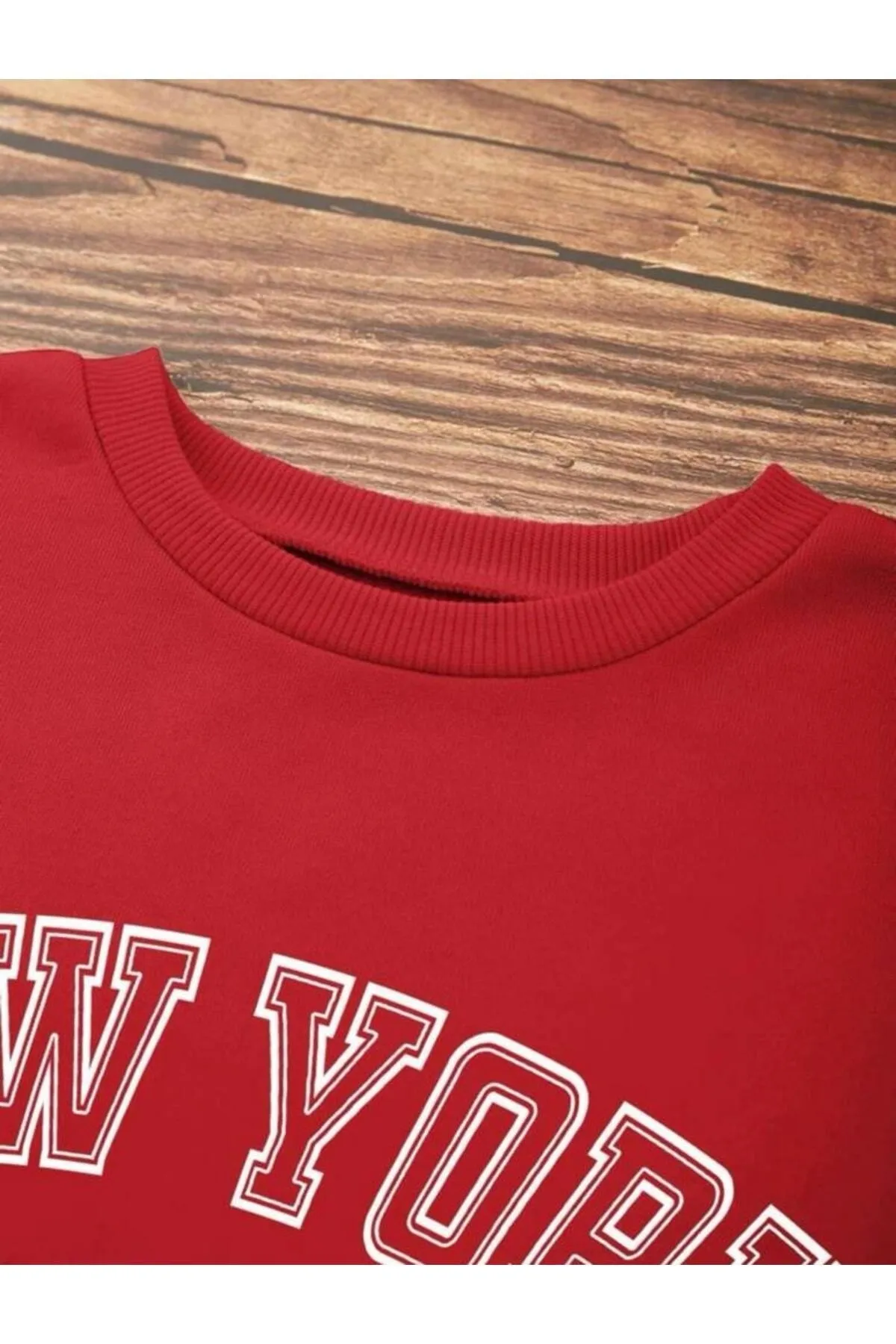 MOONBULL  Sweatshirt - Rot - Regular Fit