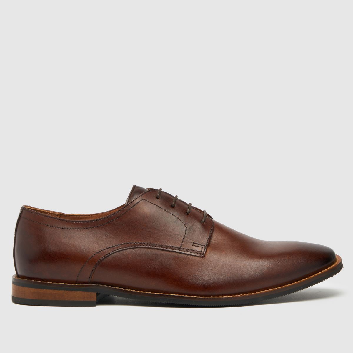 Schuh Reese hivatalos derby cipők barna színben