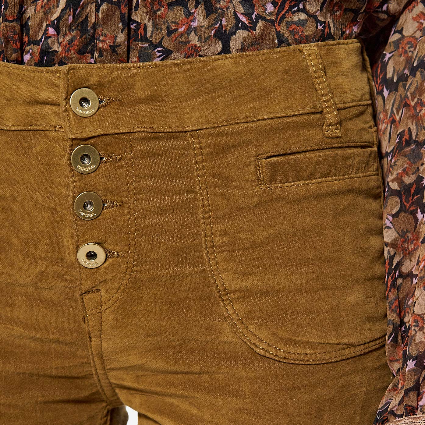 LUCKY  Jean beige bootcut Femme