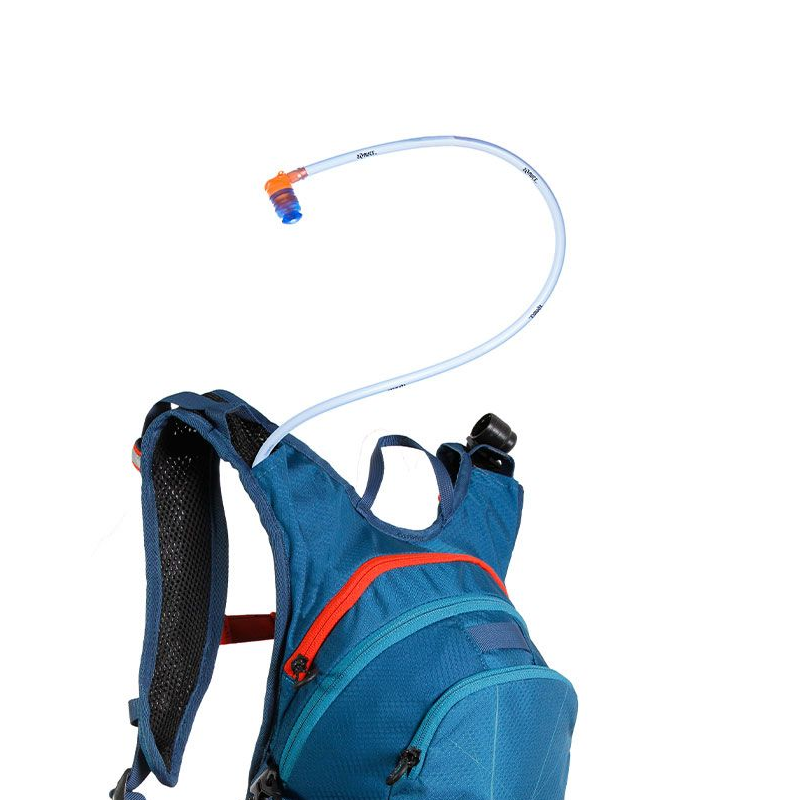 Source Fuse 3 + 9 blauer Rucksack mit Trinksystem