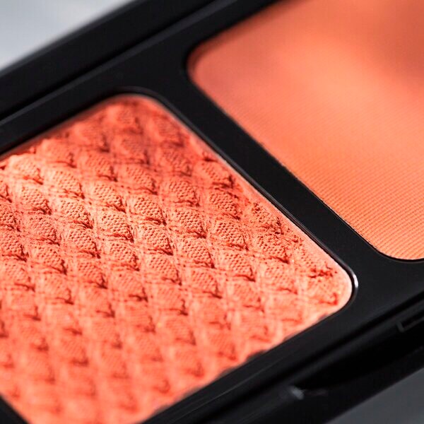 Catrice Blush Affair pirosító paletta 030 Absolute Apricot krém- és púder paletta 6g