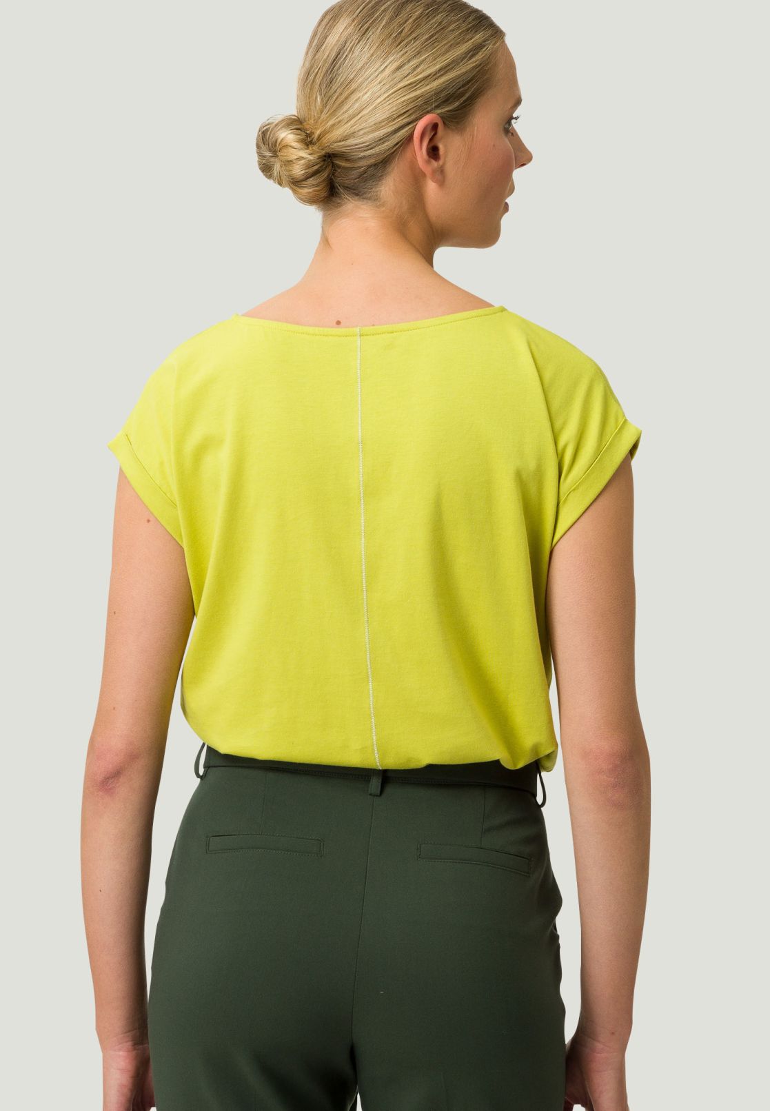 T-Shirt mit U-Bootausschnitt