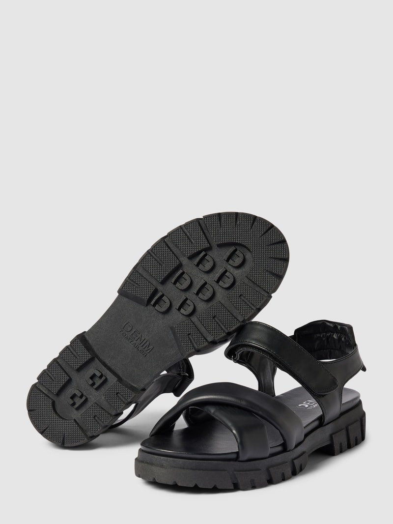 Sandalen mit Klettverschluss in schwarz