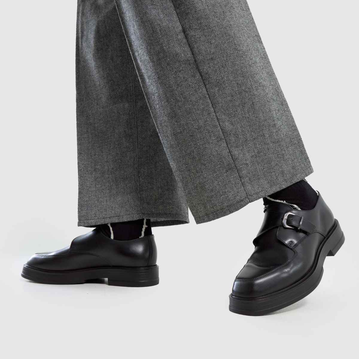 Schuh Rocco – Svarta munkskor i läder från Schuh