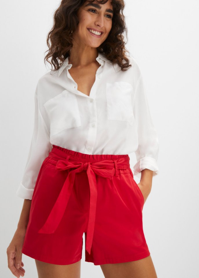 Shorts mit Bindegürtel