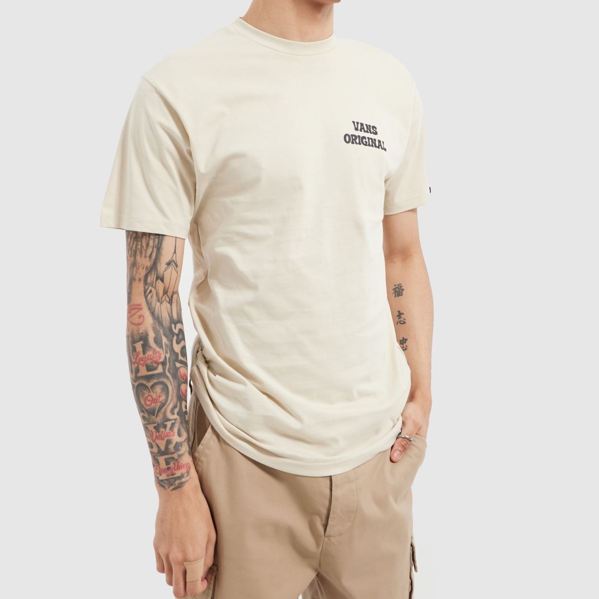 Vans – Stenfärgad t-shirt med skull void-motiv