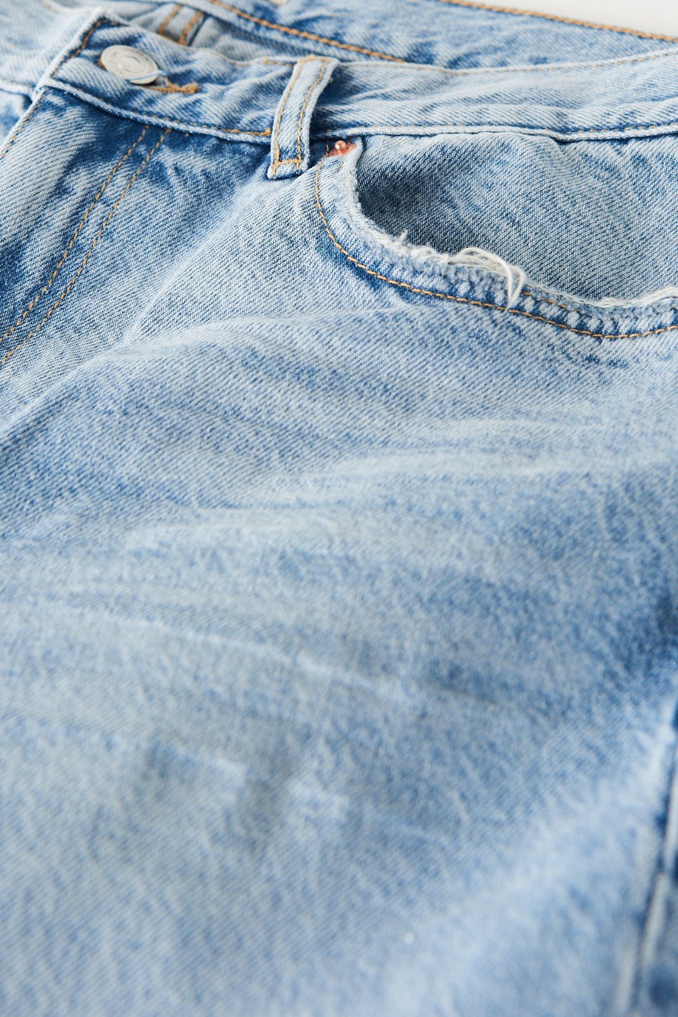 Low straight petite jeans