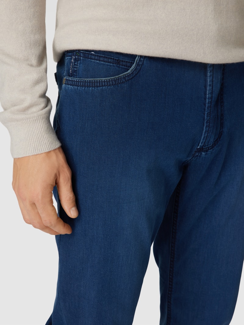 Slim Fit Jeans mit Stretch-Anteil – Light Denim in blau
