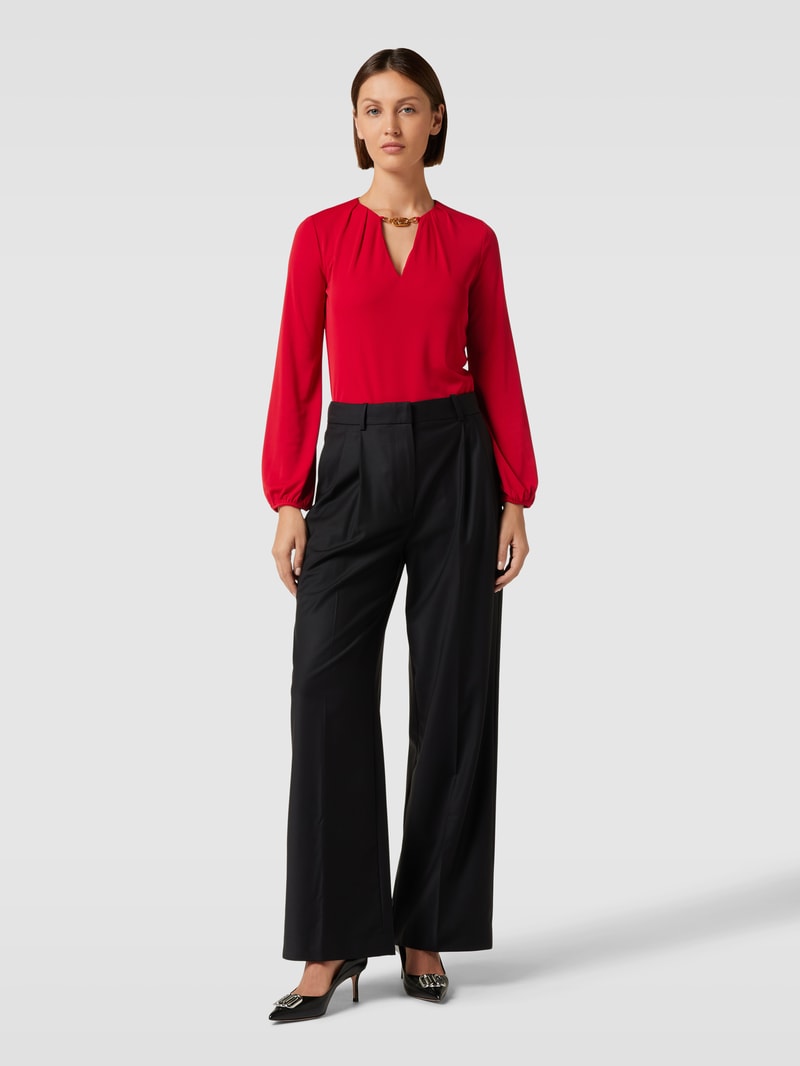 Blusenshirt mit Label-Ketten-Detail Modell 'AZTELLA' in rot