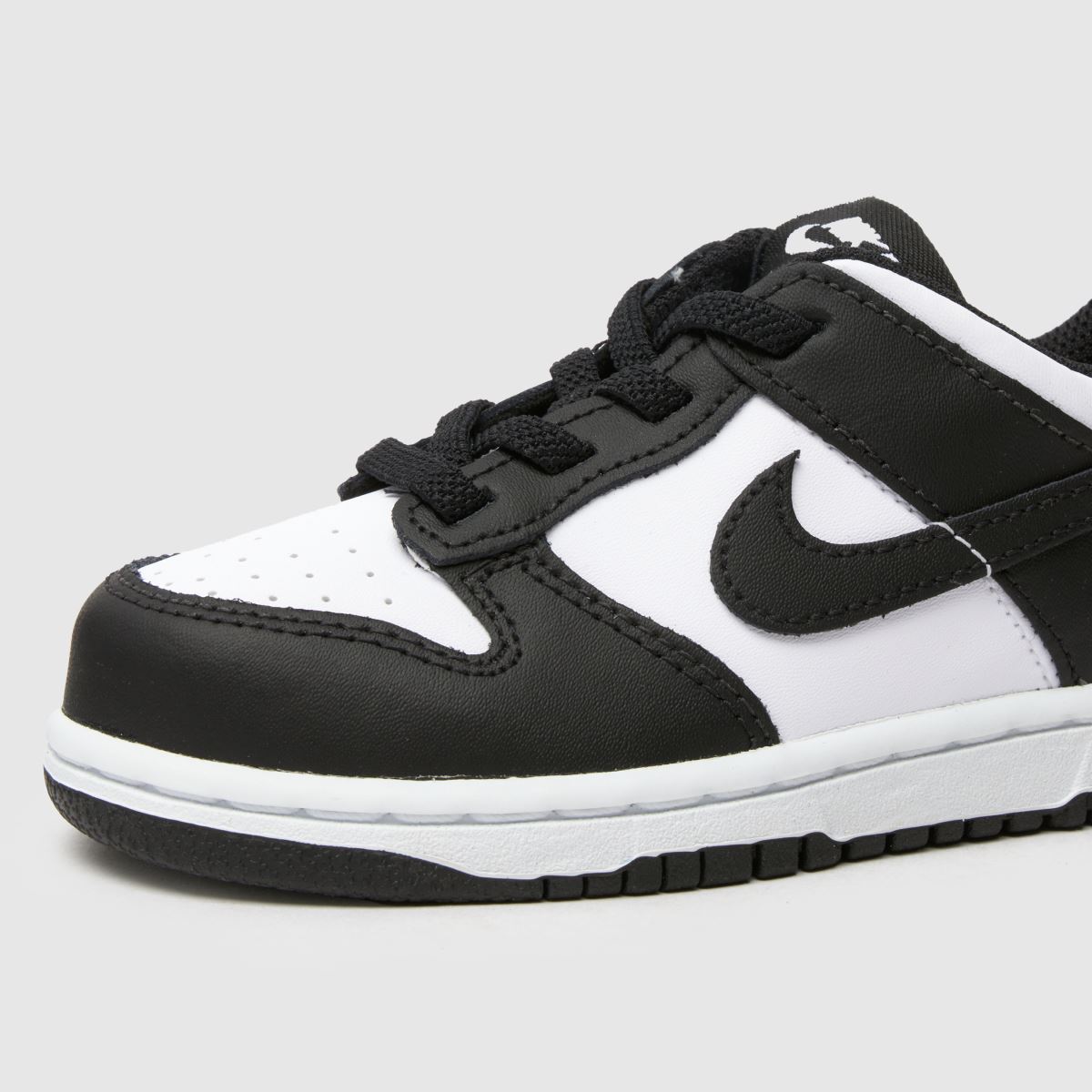 Nike vita och svarta Dunk Low småbarnsskor