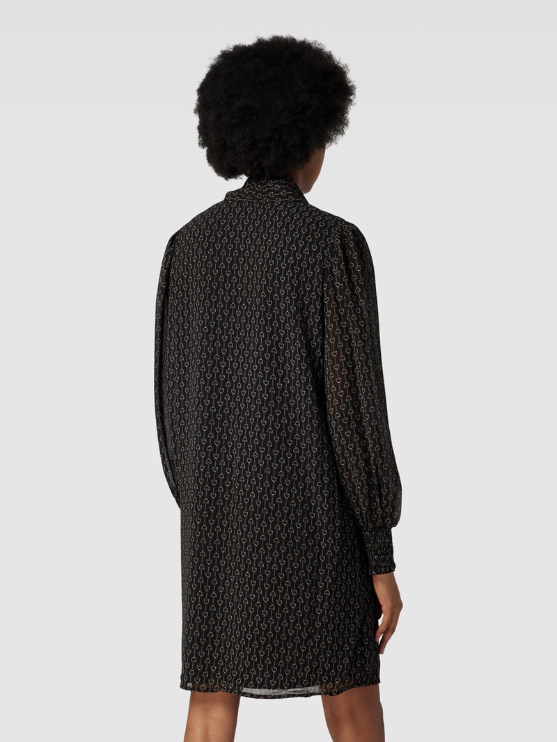 Knielanges Kleid mit Ballonärmeln in schwarz