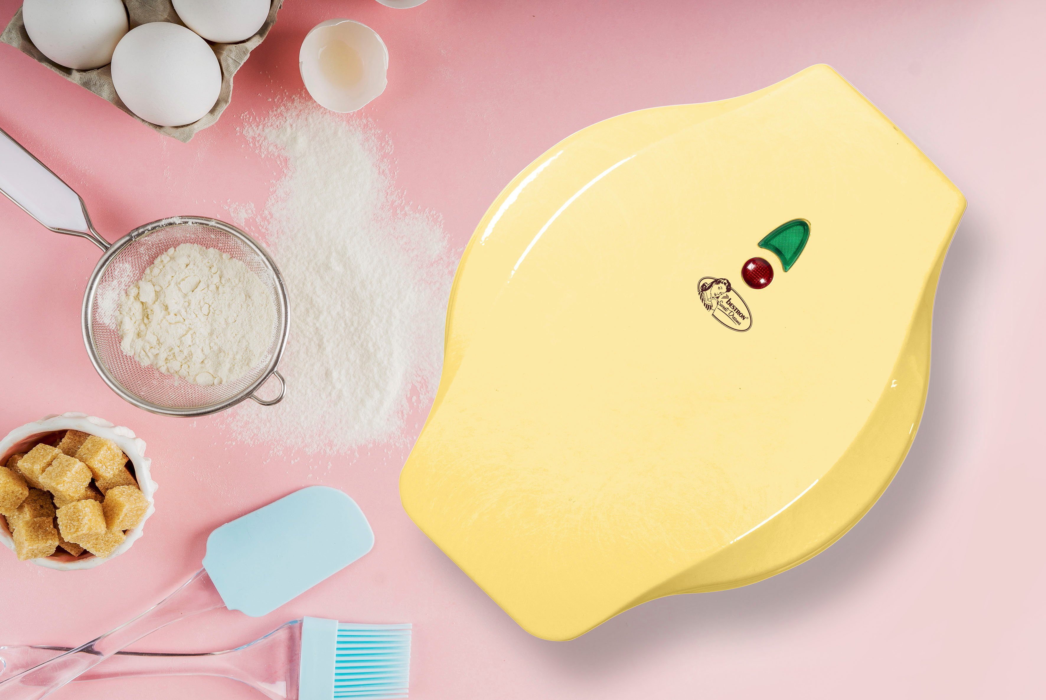 bestron Waffeleisen ABWR730V für eine XL Brüsseler Waffel Ø 18cm, 700 W, mit Backampel & Antihaftbeschichtung, Gelb