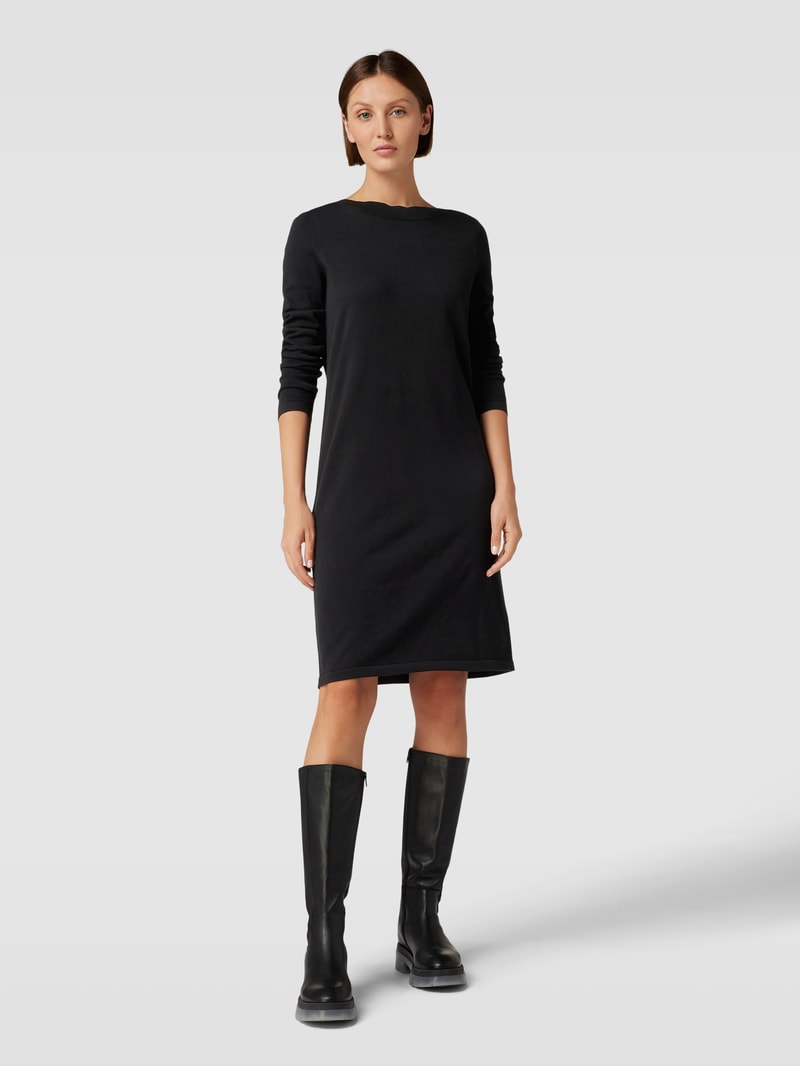Knielanges Kleid mit U-Ausschnitt in schwarz