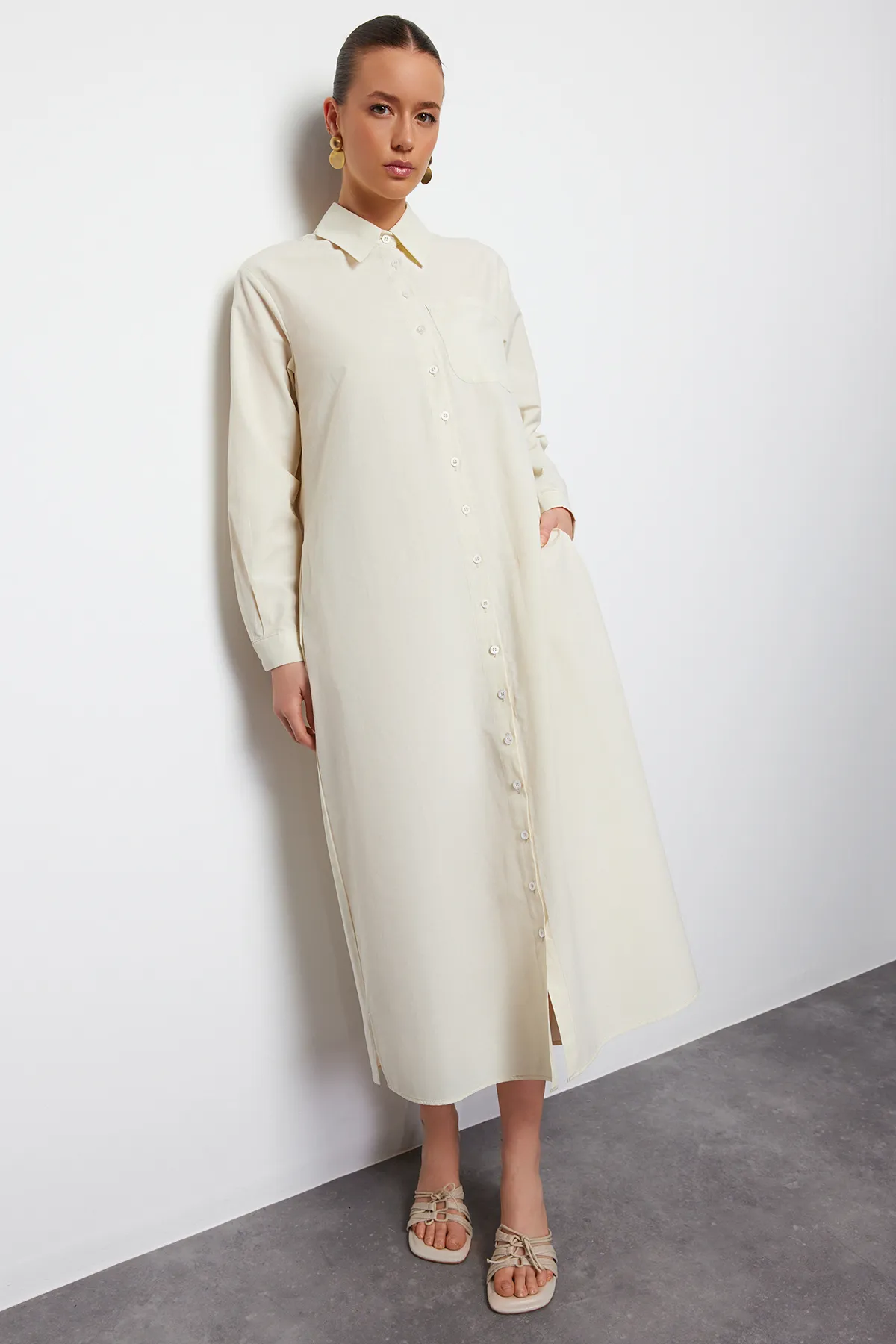 Trendyol Modest  Beiges Hemdblusenkleid - Leinwandgewebt TCTSS24EB00137