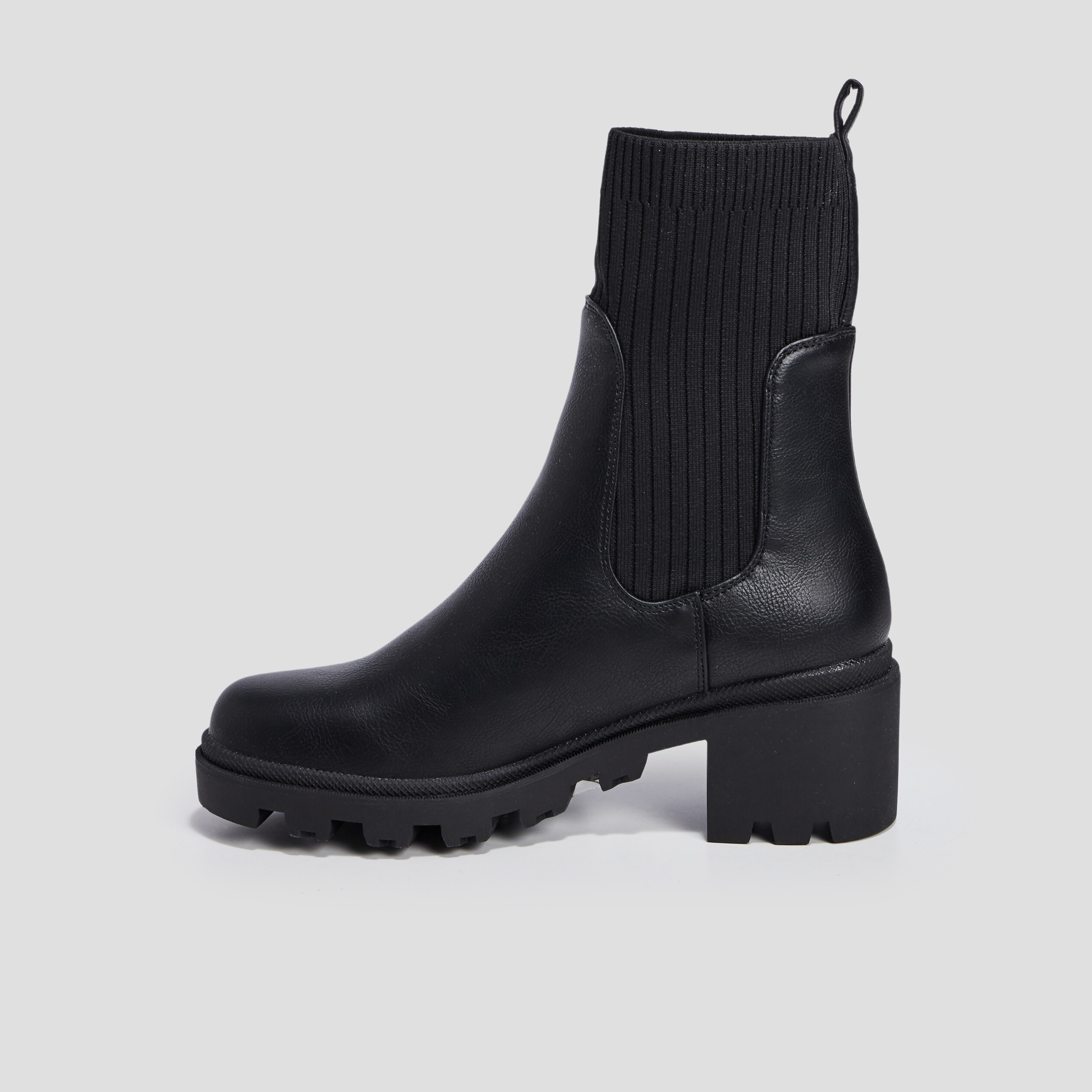 Bottines chelsea chaussettes noir femme | La Halle