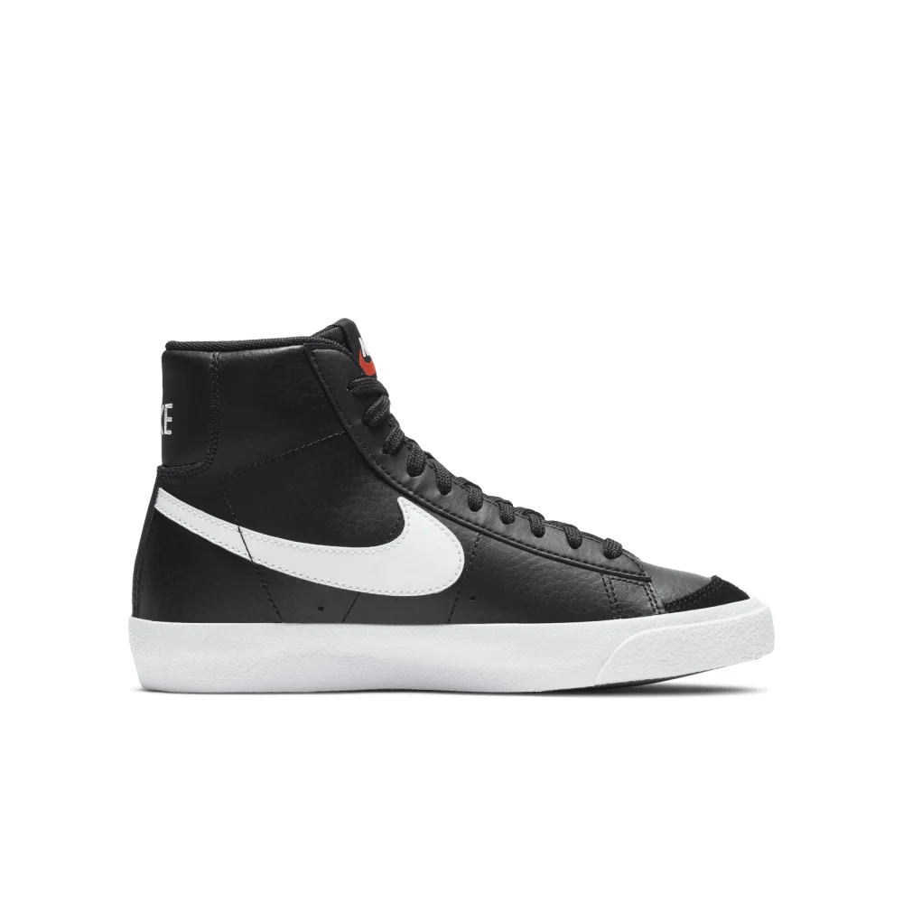 Nike Blazer Mid 77 DA4086-002 / schwarz