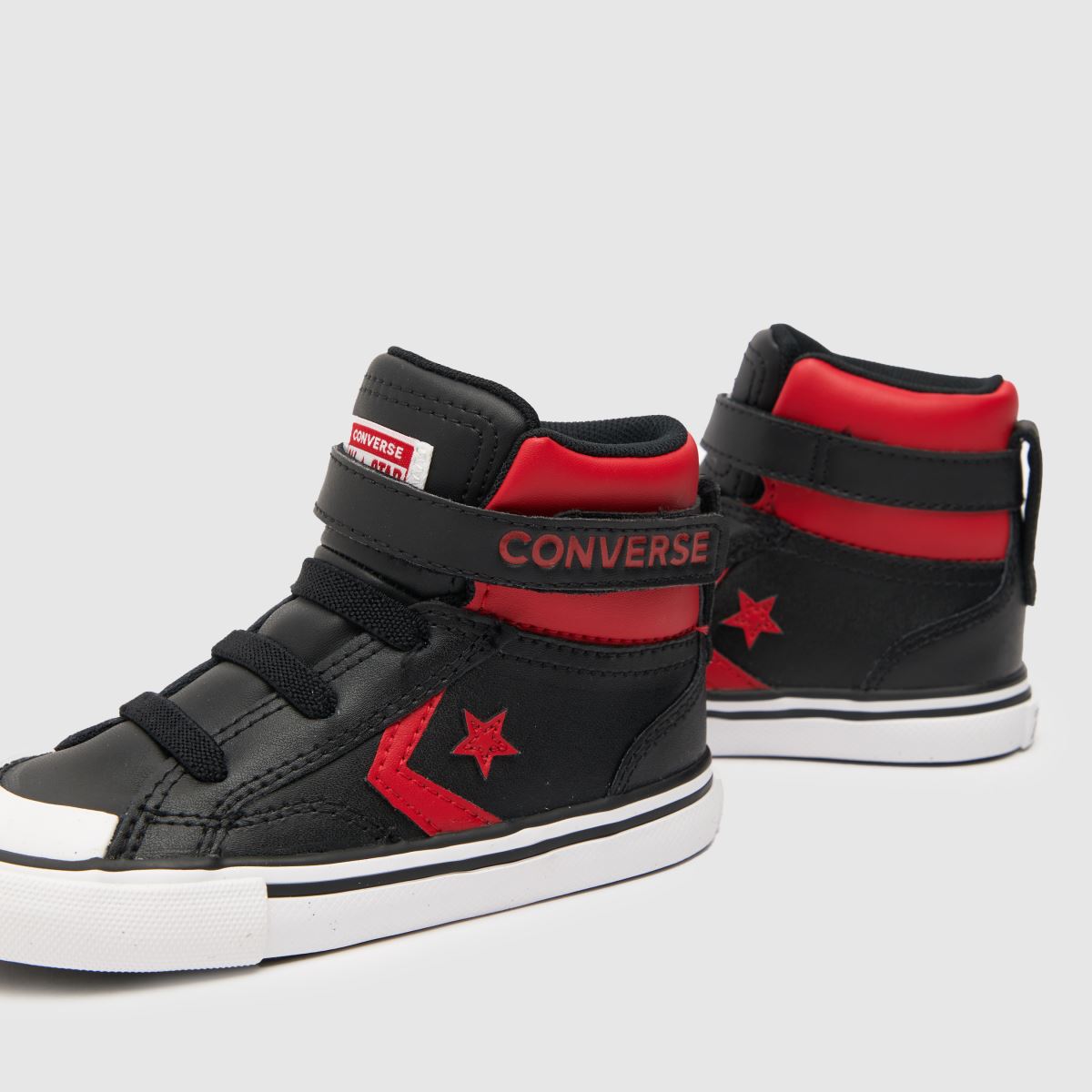 Converse fekete és piros Pro Blaze fiús kisgyermek tornacipő