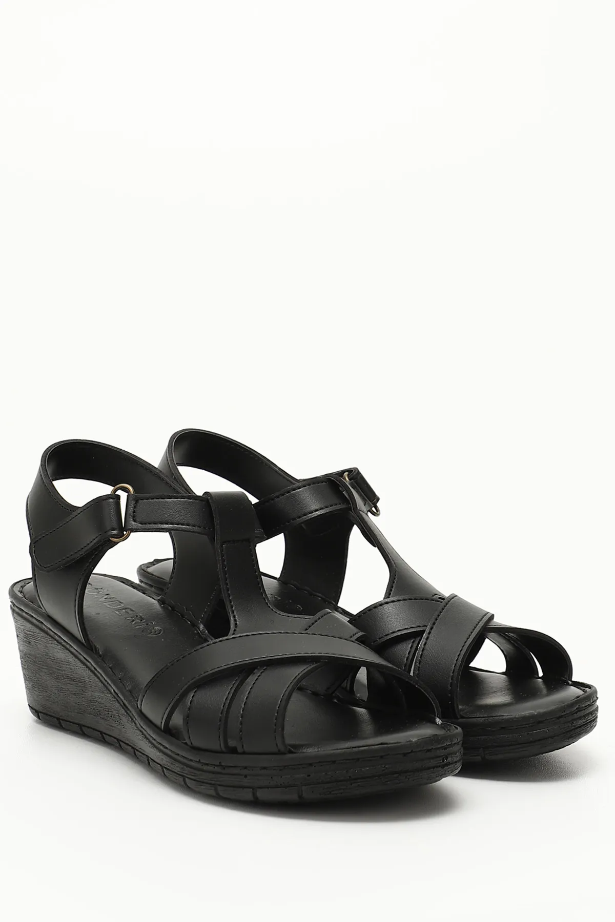 GÖNDERİ(R)  Schwarze Damensandalen mit Keilsohle 45111