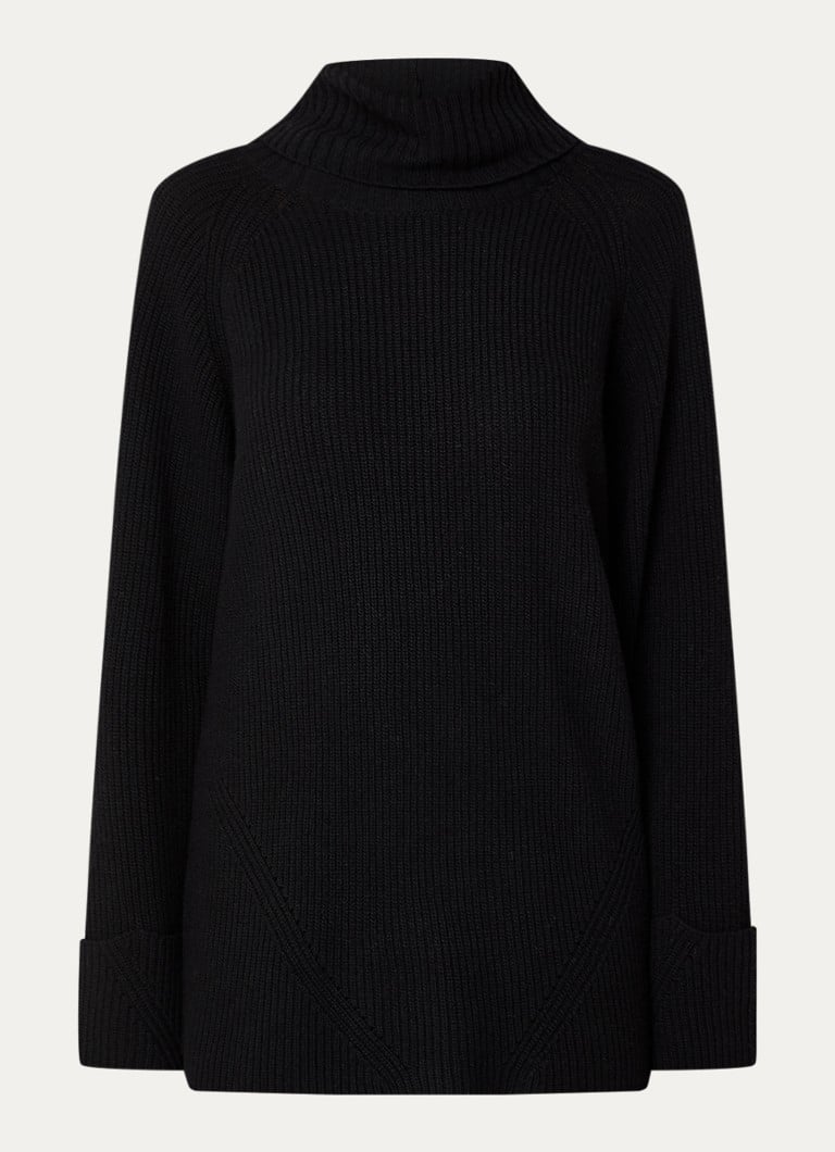 Vanilia Oversized fine-knit turtleneck in cashmere blend