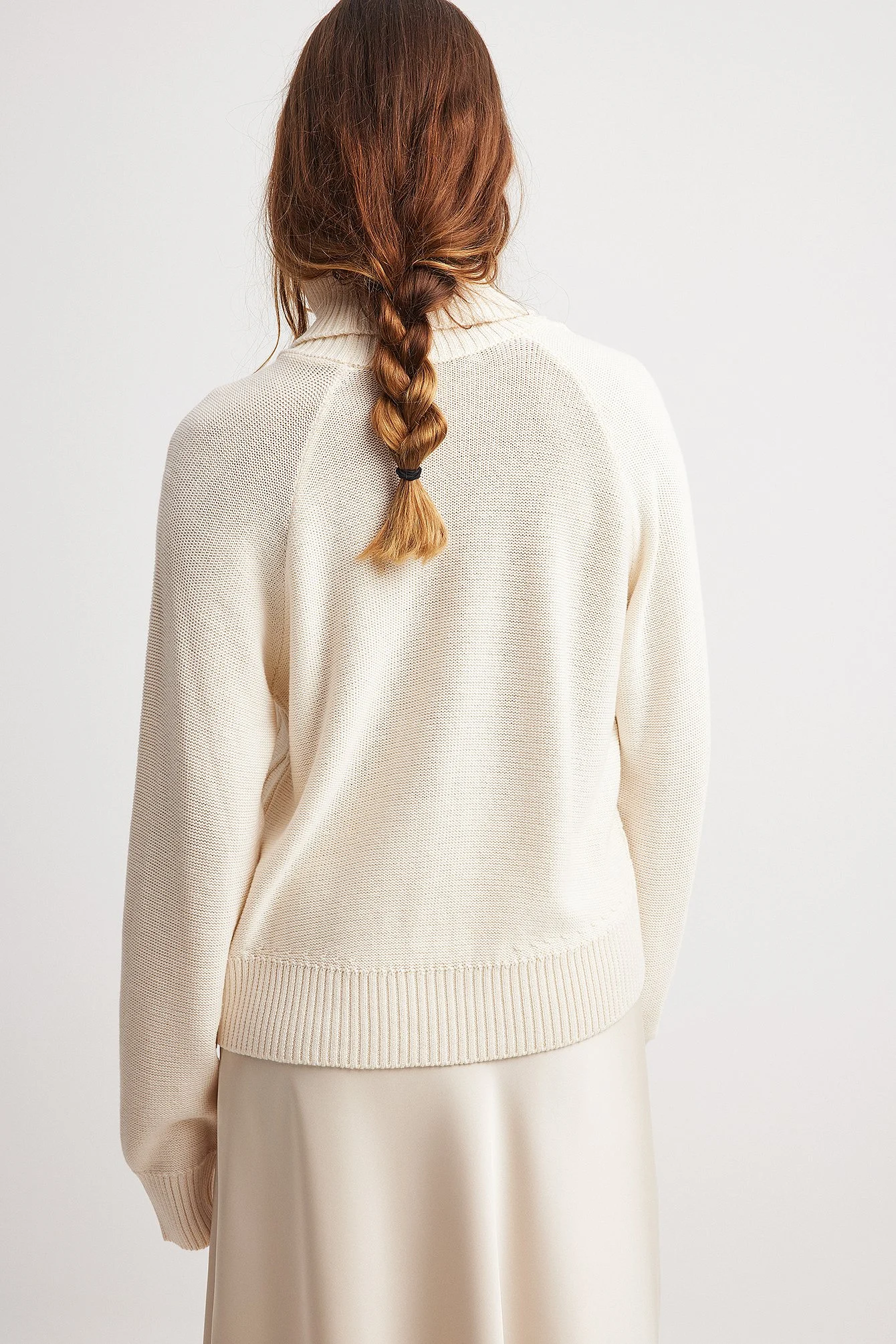 Strickpullover mit Rollkragen und Zopfmuster